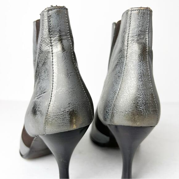 SZ 8 Narrow Donald J. Pliner Silver Pewter Ankle Booties - Picture 3 of 7